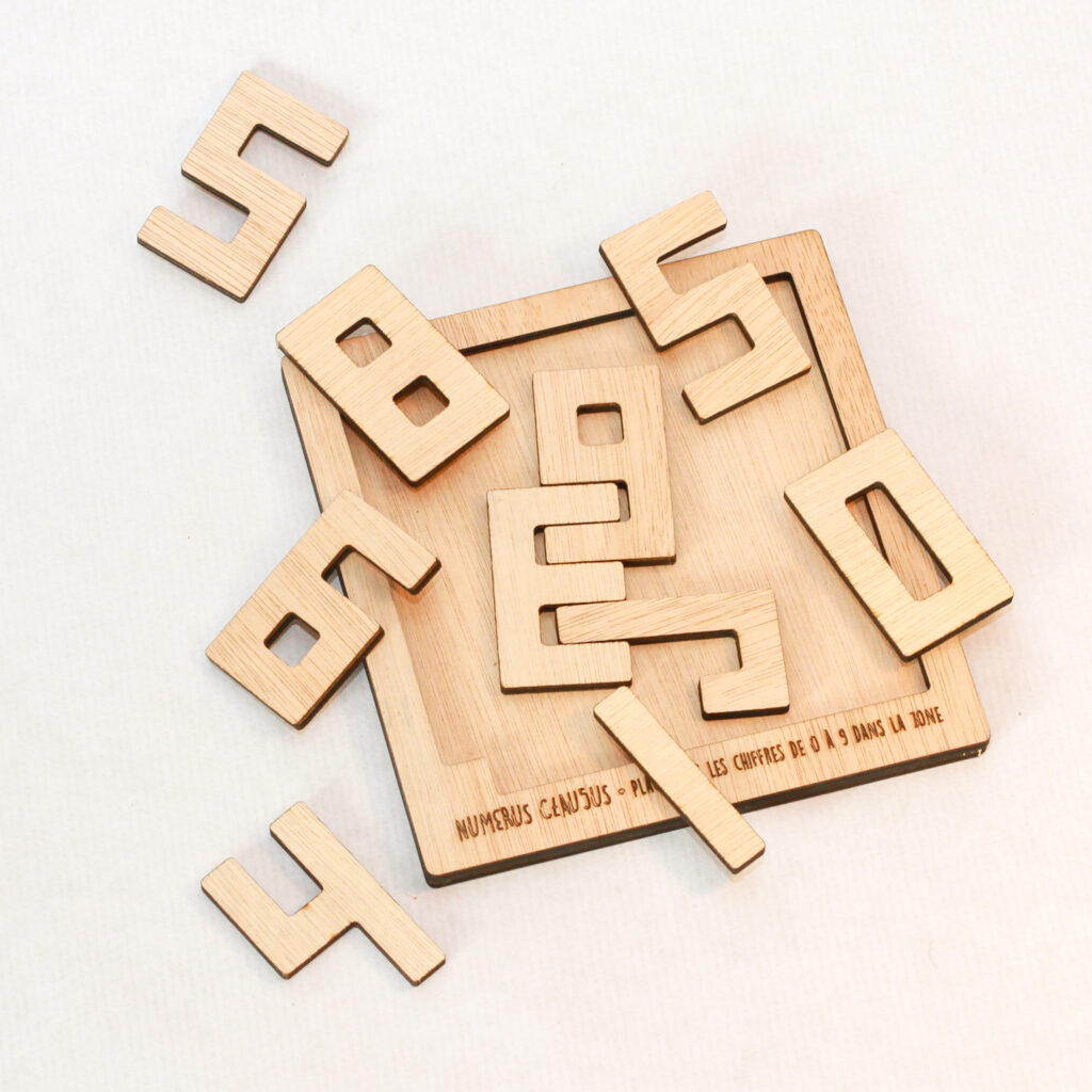 Numerus Clausus – Casse-tête en bois - sauras tu placer tous les chiffres dans le cadre ? jeu fabriqué en France