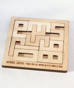 Numerus Clausus – Casse-tête en bois - sauras tu placer tous les chiffres dans le cadre ? jeu fabriqué en France