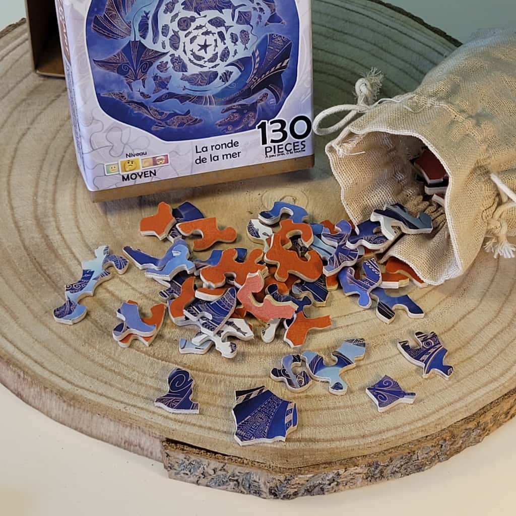 Puzzle engagé en bois, pour le vivant. Découpé à la main, découpe unique. Fabriqué en France près de Nantes. Balade oceane, la mer, 130 pièces, puzzle pour méditation