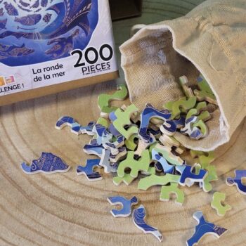 Puzzle d'art, puzzle engagé en bois, pour le vivant. Découpé à la main, découpe unique. Fabriqué en France près de Nantes. Balade oceane, la mer, 200 pièces, puzzle pour méditation, puzzle pour passionnés